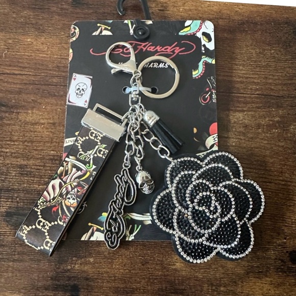 Ed Hardy Motif Charms Key Holder & Bag Charm NWT Retail $60 - Picture 7 of 7